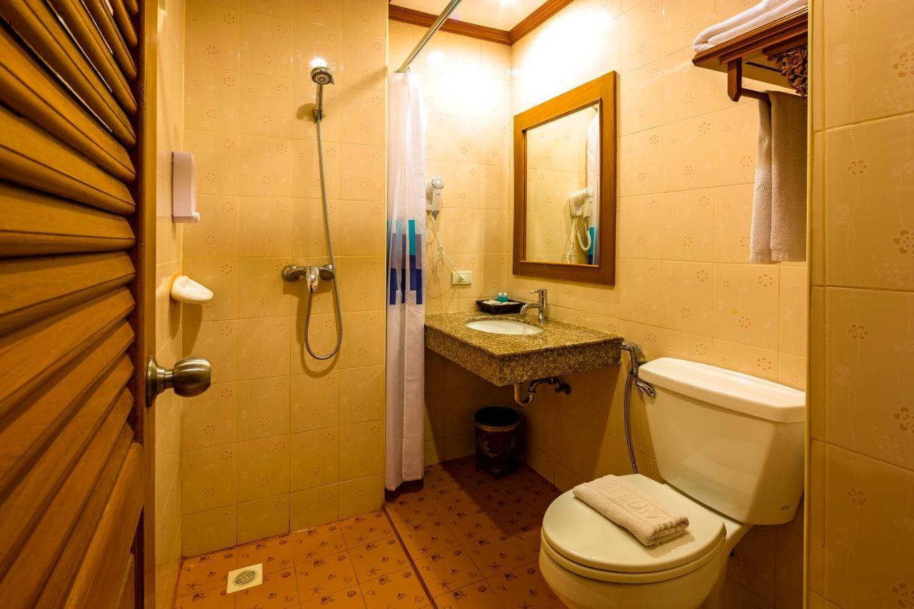 Patong Heaven Hotel Buitenkant foto
