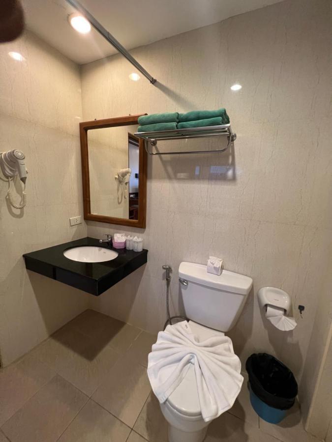 Patong Heaven Hotel Buitenkant foto