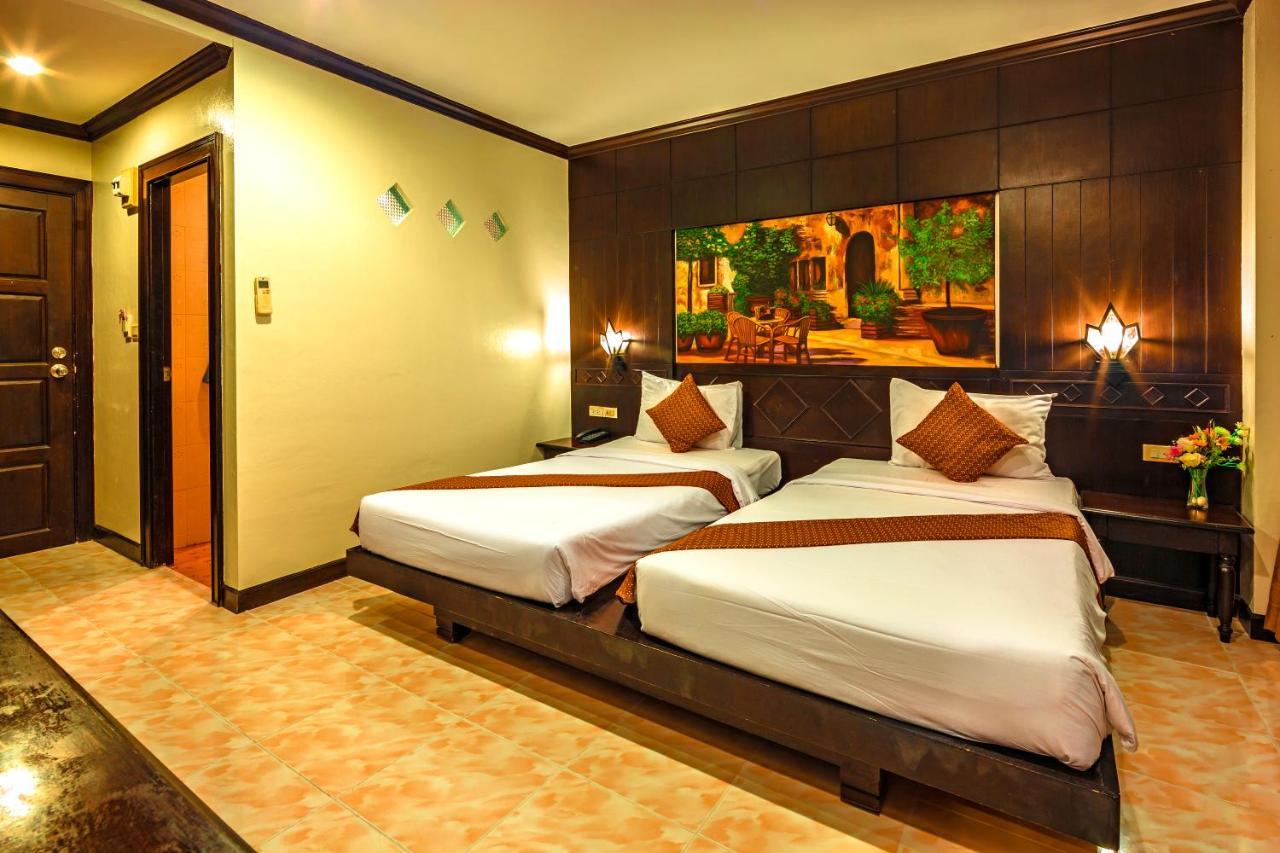 Patong Heaven Hotel Buitenkant foto