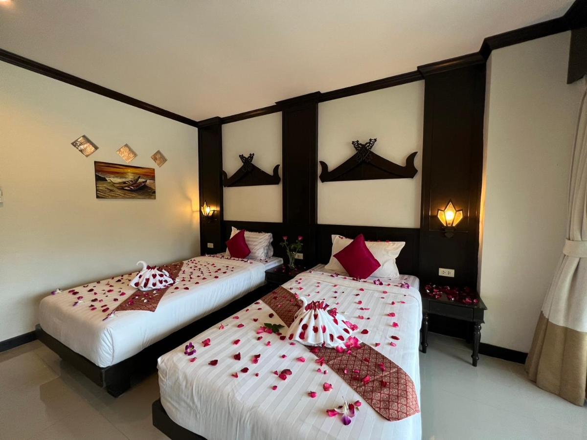 Patong Heaven Hotel Buitenkant foto