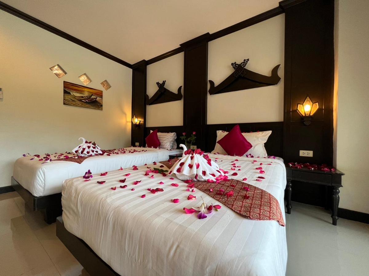 Patong Heaven Hotel Buitenkant foto