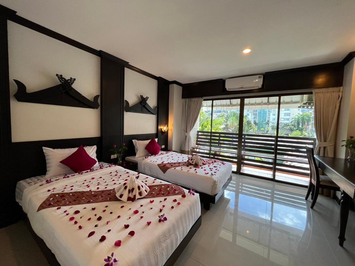 Patong Heaven Hotel Buitenkant foto