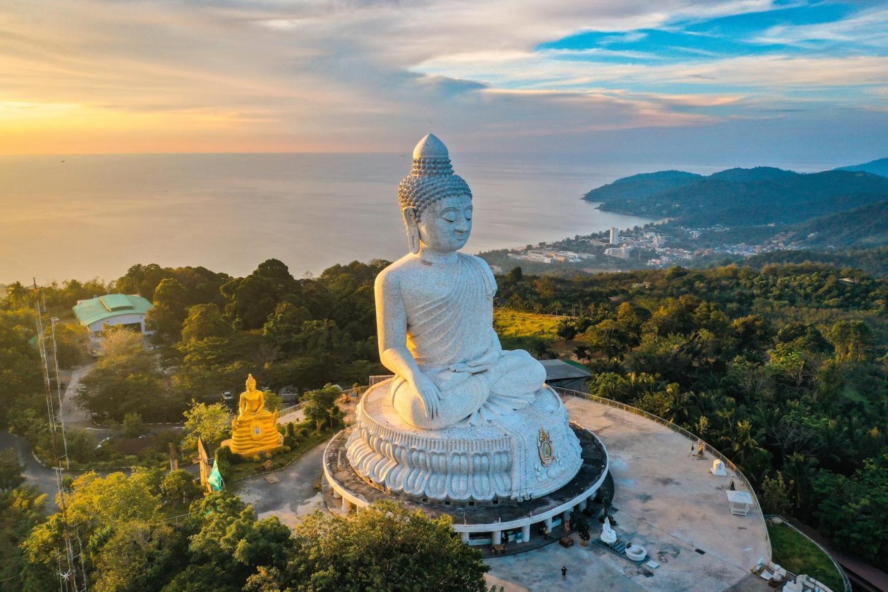 Patong Heaven Hotel Buitenkant foto